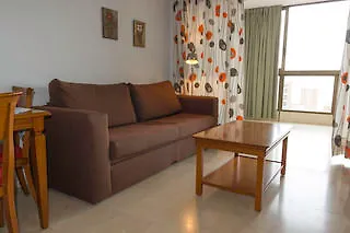 Gemelos Ii فندق 2*