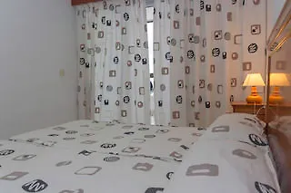 Gemelos Ii فندق